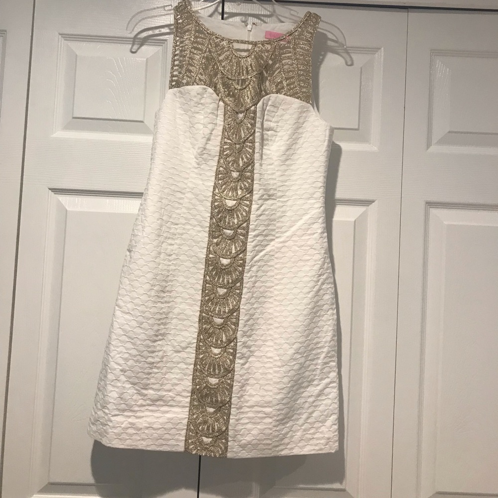 Lilly Pulitzer White Gold Trim Shift Dress SZ 2